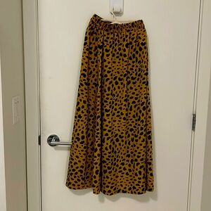 Leopard skirt